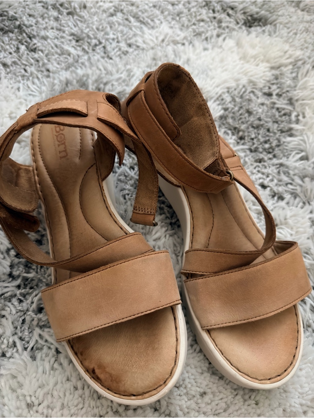 Born Women's Size 9 Tan Leather Platform Sandals